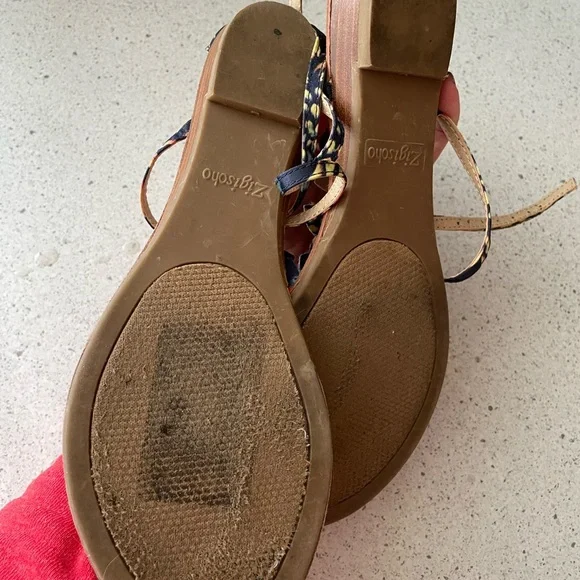 Zigi Soho Women's Floral Sandals - Multicolor size 9 - Picture 2 of 2